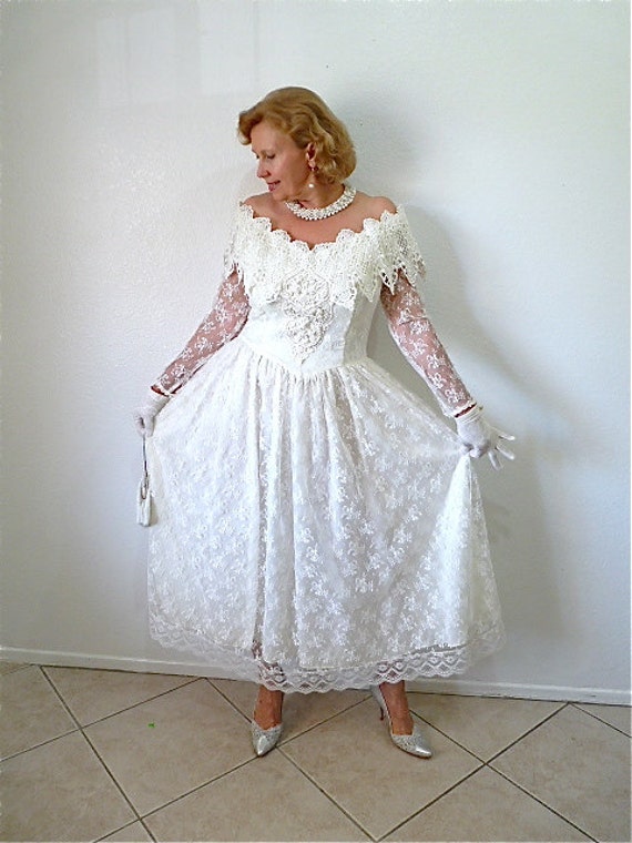 1980s Jessica McClintock Bridal White Lace Beaded Victorian