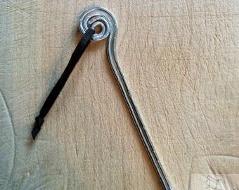 Handmade Wire-work Orifice Hook for Spinners