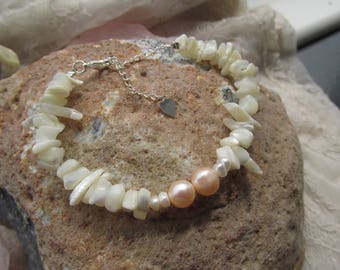 Freshwater pearls and shell bits bracelet