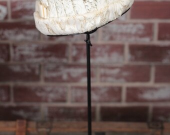 vintage lace hat// 1960s