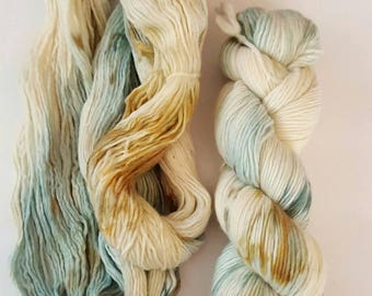 Merino Wool Single Ply Worsted Weight Tonal Hand Dyed TIDE POOLS