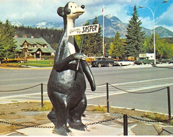 Canadian Rockies - Welcome to Jasper - vintage postcard about 1970 (chrome, unused)