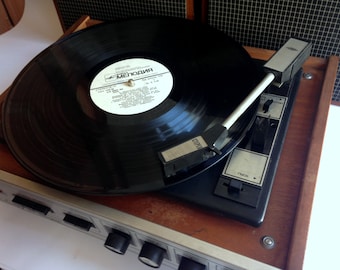 Turntable ,vinyl record player ,technics turntable, Record player, vinyl record, Working Turntable , working record player, "accord 201"