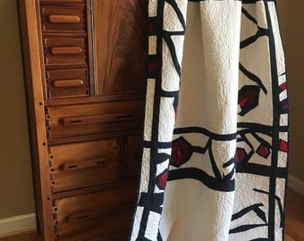 Modern Bungalow Flowers and Vines Quilt, Arts & Crafts Style Throw, Craftsman, Mission Style, flowers and Vines on a Trellis