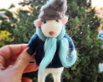 Felted mouse