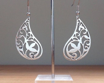 Antique silver drop paisley filigree earrings