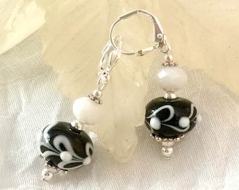 Black & White Lampwork Earrings, Handmade Earrings, Black Earrings, Beaded Earrings, Lampwork Earrings, Art Glass, Lampwork Glass Beads