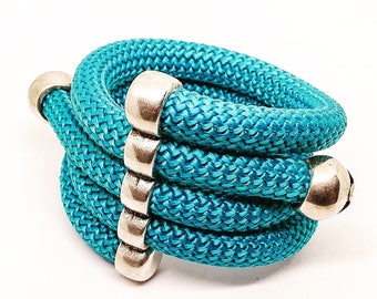 Adjustable climbing rope bracelet