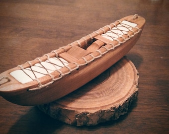 Wooden whitewater solo canoe