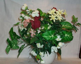 Listing 218 is a Handmade kitchen floral arrangement