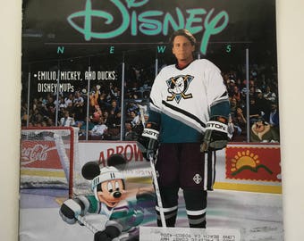 VINTAGE Walt Disney News Magazine Winter 1993 with Emilio Estevez Mighty Ducks