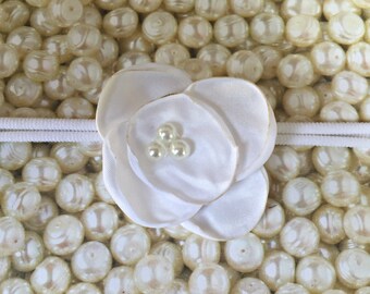 Preemie Headband, White Baby Headband, Small Bows, Baby Bows, Newborn headbands, Nylon Headbands,Baby hair bows, Flower Headband White Bow