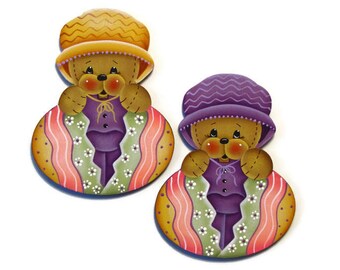 Bear with Split Easter Egg Ornament or Fridge Magnet, Handpainted Wood, Hand Painted Refrigerator Magnet, Tole Decorative Painting