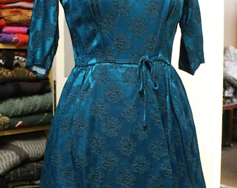 Vintage Handmade 1950's Scoop Neckline Dress with Bow around the Waist