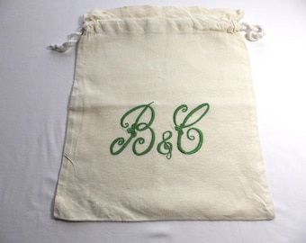 Monogrammed LINEN Brush and Comb bag, hand embroidered, Lake District UK made