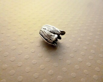 Mm - DB 1597 vieilli11x9 silver Tulip flower bead