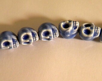 2 ceramic porcelain beads - skull - 13 mm Blue ceramic skull