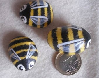 Bee Cute Handpainted Magnet rock painting handpainted stone miniature painted rock