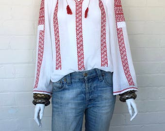 Vintage Embroidered Peasant Blouse//Bohemian Romanian Cotton Gauze Folk Blouse//Boho Hippie Ethnic Festival Top