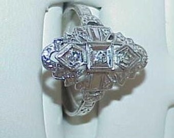 Antique 14K Art Deco 3 Diamond Filigree Ring White Gold Sz 7 Estate Pc
