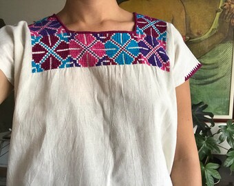 Mexican embroidery blouse, Size S / M /