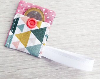 Salmon green token holder