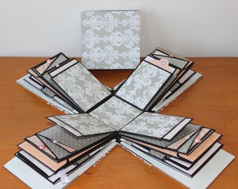 Photo Album White/greyish and light rosé (pinkish)- 3D photo album- Explosion box - 6" X 4" (15 X 10 cm)- Wedding, birthday special gift