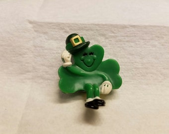 1984 Hallmark Cards Sitting Shamrock Figurine