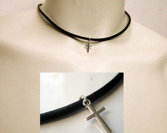 Leather and sterling silver cross N3180 necklace