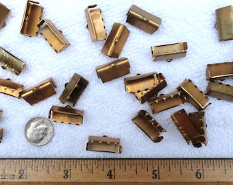 20 Vintage BRASS Crimp Ends, Fabric or Ribbon, 18mm inside, With Teeth and End Tabs