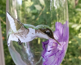 Hummingbird Wine Glass - Painted Hummingbird Wine Glass - Painted Hummingbird Glass - Hand Painted Hummingbird Wine Glass - Bird Wine Glass