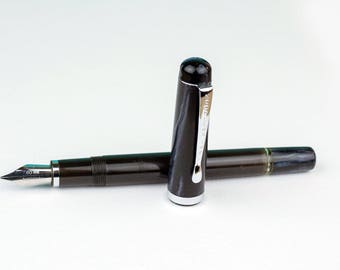 Noodler's Ivory Darkness Konrad Flex Fountain Pen