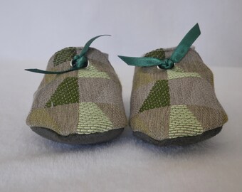 Soft suede baby/toddler little Edgar slippers