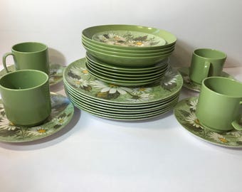 Vintage Oneida Melmac Dish Set