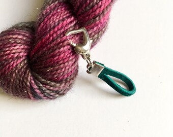Dual Progress keeper and Stitch marker with faux leather cording