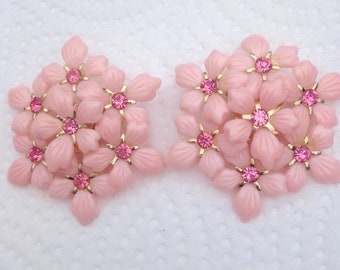 Clip On Earrings, pink flower clip on earrings, flower clip on, vintage flower , vintage clip on, summer jewelry, large flower earrings,