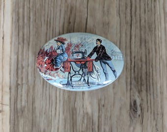 Retro Pocket Tin Sleigh Ride
