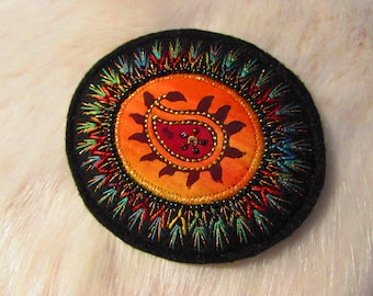 Textile Brooch - Hand Embroidered (Ap18-03)