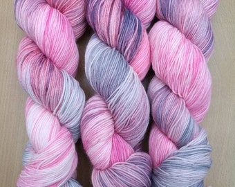 Candy Storm: Hand dyed yarn indie dyed fingering yarn sock yarn 4-ply merino superwash/nylon wool 100g pink yarn