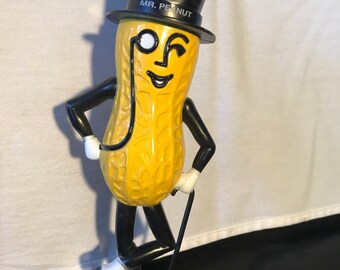 Me Peanut Collectible Bank