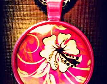 Pink Necklace with White Hibiscus Flower (shipping included)