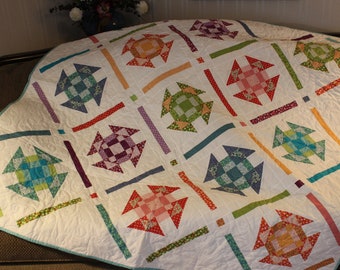 Summery Quilt, Handmade Quilt, BrrightColors Quilt, Couch Quilt, Throw. Wedding Shower Gift, Free shipping,