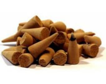 CINNAMON VANILLA (Cinilla) Hand Dipped Incense Cones, Batch of 10
