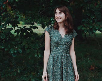 The Sophie Dress in Green ditsy
