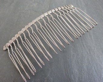 2 x Metal Hair Combs in Silver Tone Twists 77mm x 38mm, Craft Supplies, Hair Supplies, UK Seller (FFC5099)