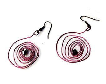 Wire and swarovski earrings
