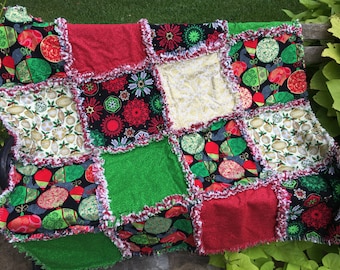 READY TO SHIP Christmas quilt - Christmas rag quilt - Christmas throw - Christmas blanket - Christmas decor - Christmas decoration #Q109