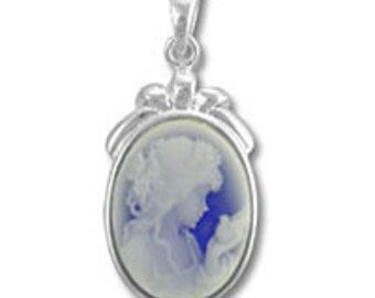 Cameo Pendant, Victorian Style Cameo Pendant, Victorian Cameo, Classic Cameo Pendant, Antique Style Pendant, SSPD241