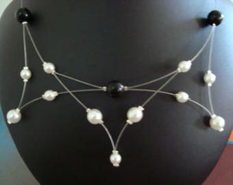 Black white wedding costume with spikes necklace