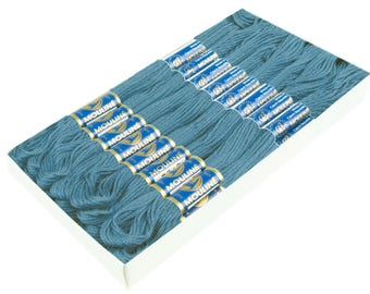 24 Docking Embroidery/Stick twist #5862 taupe Blue